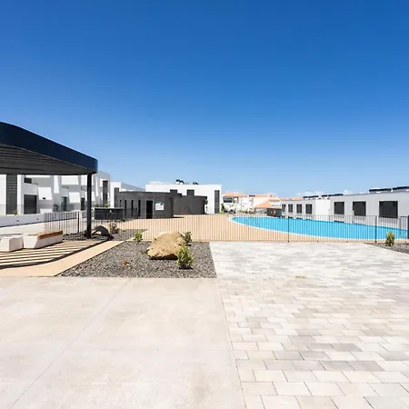 Home2book Casa Ewelin Pool & Terrace