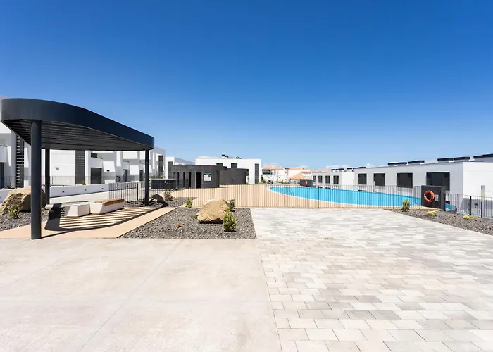 Home2book Casa Ewelin Pool & Terrace